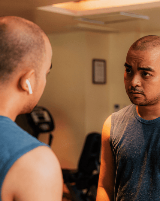 Men Wearing Makeup: Practicality Concerns for Active Lifestyles - NuNorm